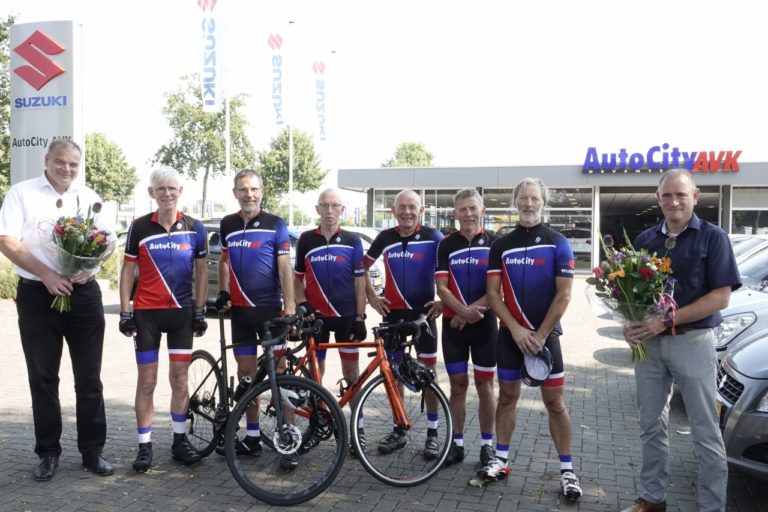 AutoCity AVK steekt Heetense fietsgroep in het nieuw